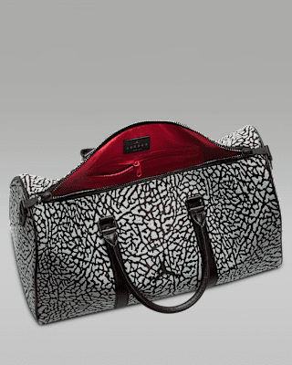 Jordan Icon Duffle Bag (25L). Nike.com